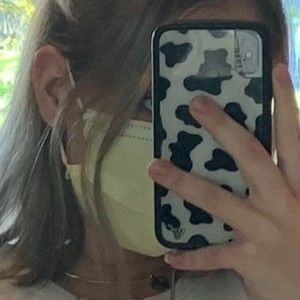 Meet your Posher, Lily